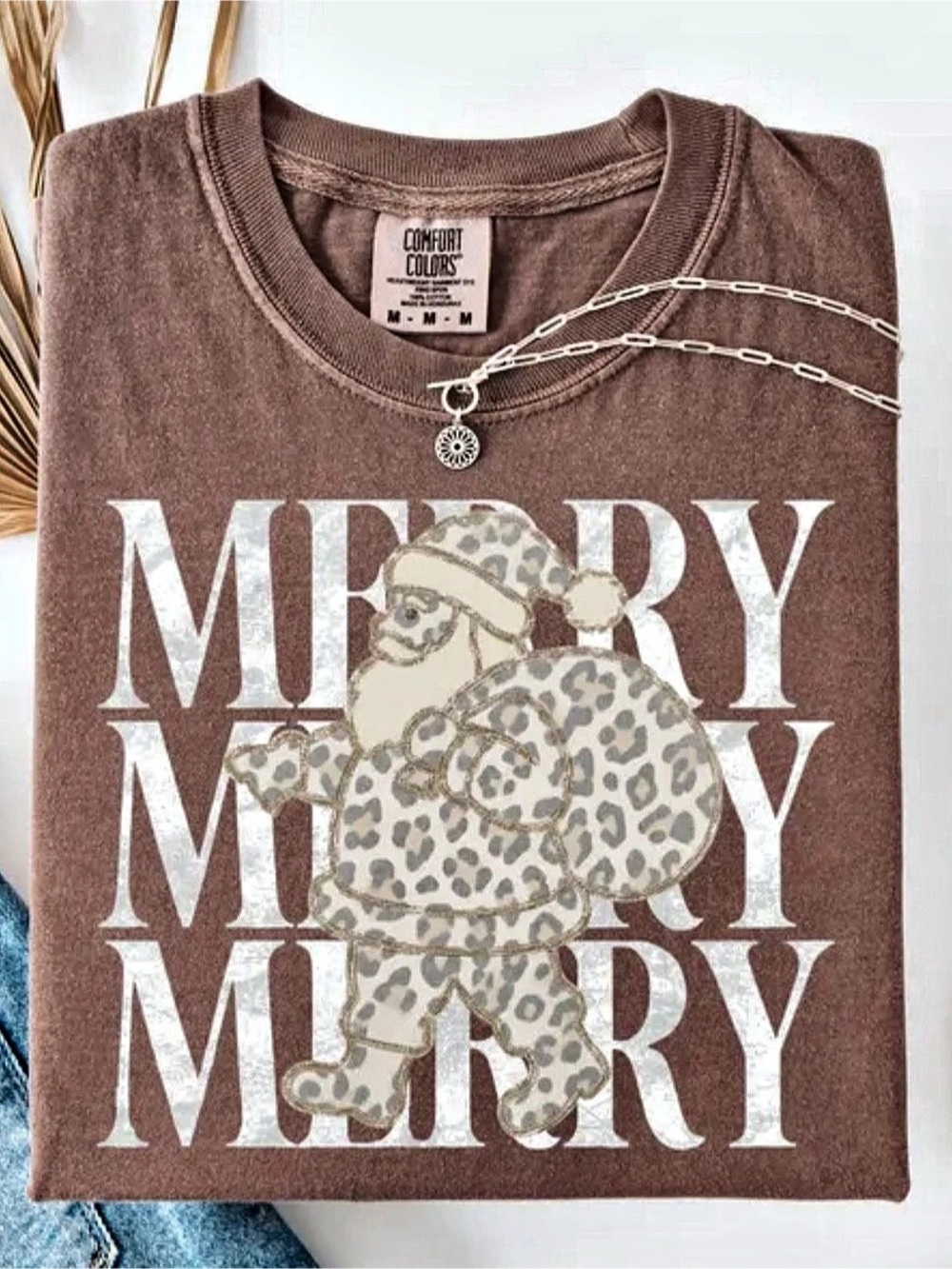 Comfort Colors Graphic Short Sleeve Tee in Espresso & White Like New